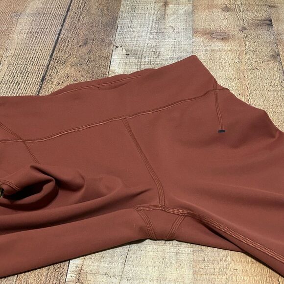 LULULEMON Everlux and Mesh High Rise Crop 23” - Picture 6 of 15